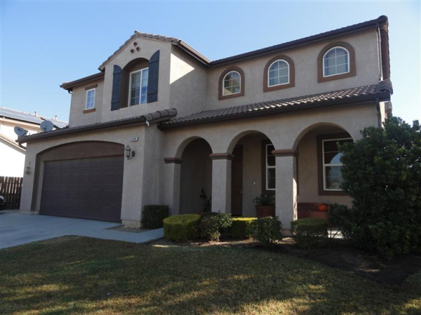 2593 Hornet Ave, Clovis, CA 93611 