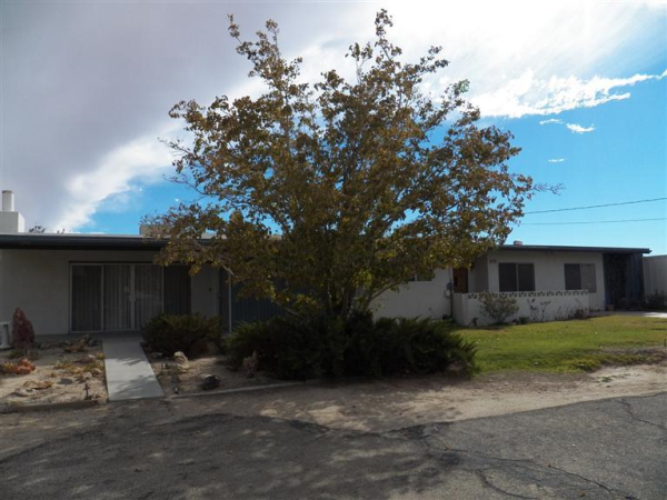 1009 West Las Flores Ave, Ridgecrest, CA 93555 