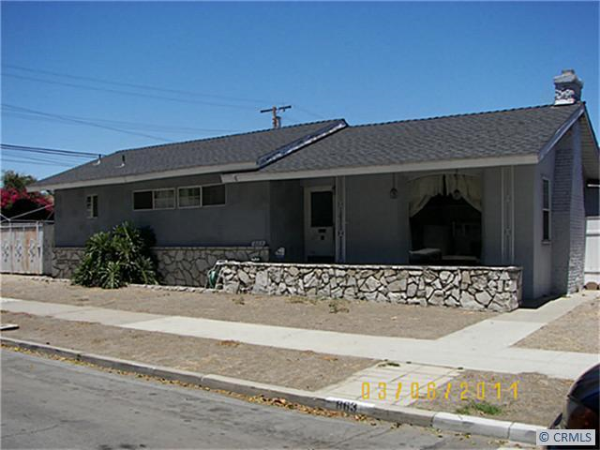863 W 27th Street, Long Beach, CA 90806 