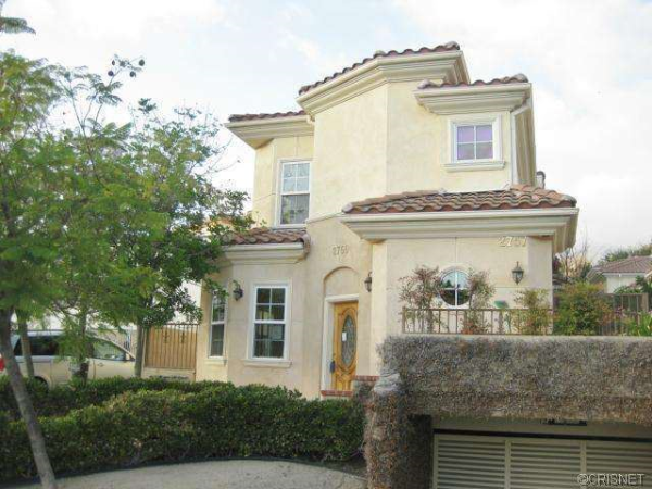 2755 Montrose Avenue, Montrose, CA 91020 