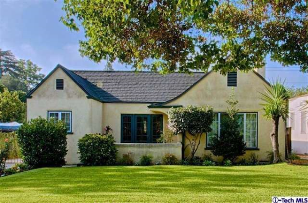 590 Douglas Street, Pasadena, CA 91104 