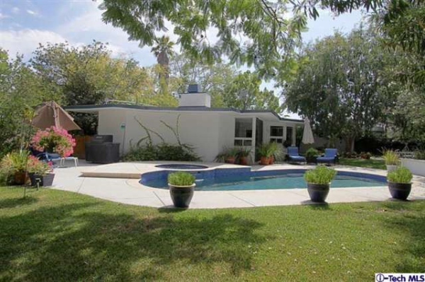 1310 Fairlawn Way, Pasadena, CA 91105 