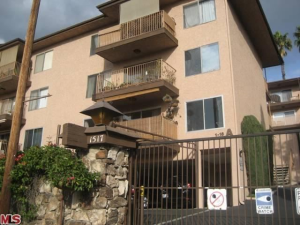 1517 E Garfield Ave #80, Glendale, CA 91205 