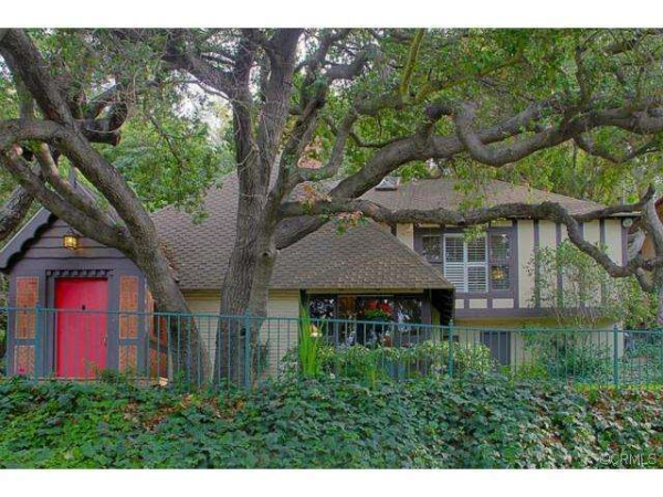 2984 Saint Gregory Road, Glendale, CA 91206 