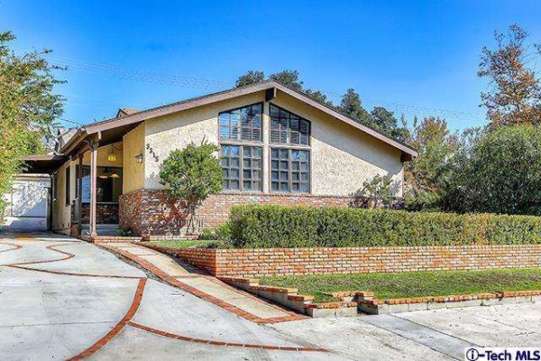 3315 Mills Avenue, Glendale, CA 91214 