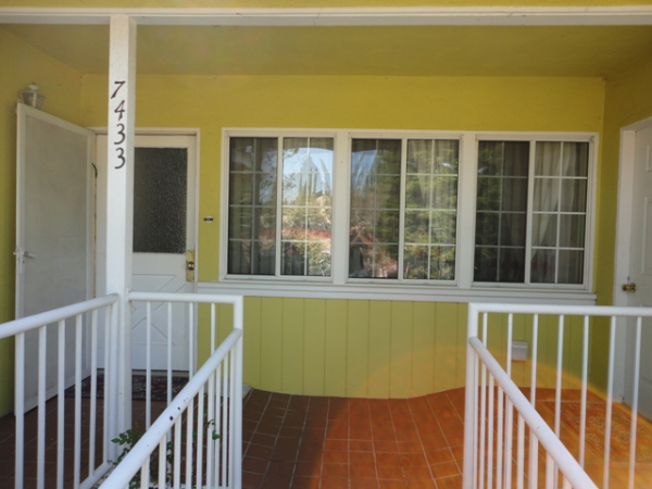 7433 Mason Ave., Winnetka, CA 91306 