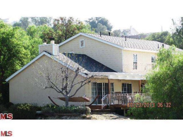 7630 Knapp Rd, Chatsworth, CA 91311 