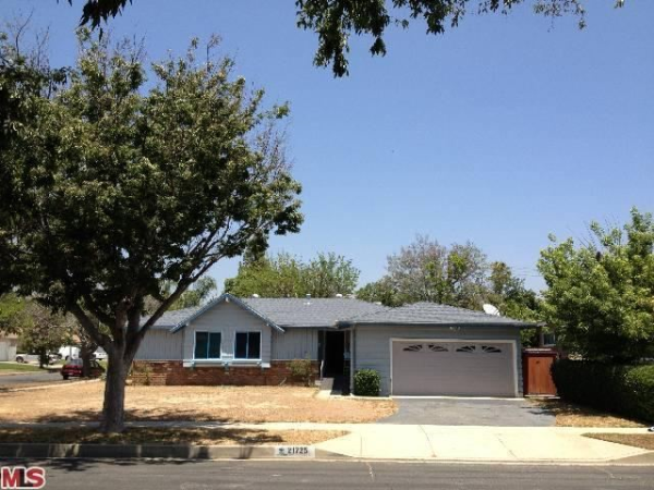 21725 Romar St, Chatsworth, CA 91311 