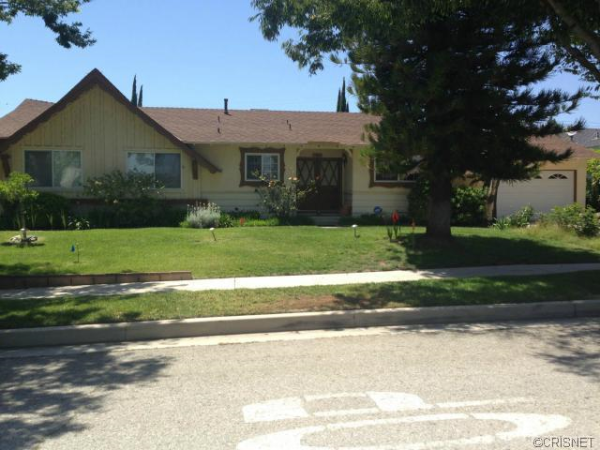 10903 Chimineas, Northridge, CA 91326 