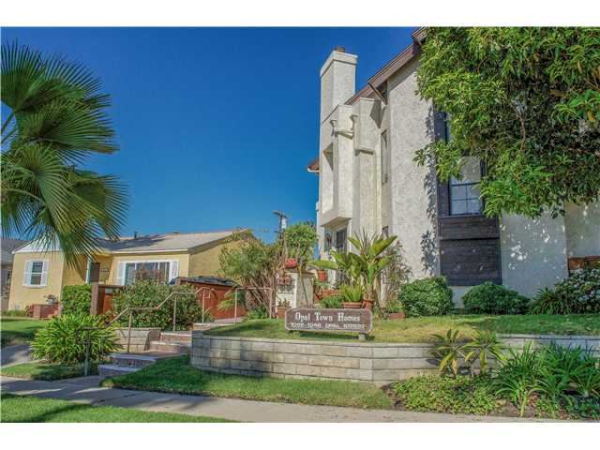 1048 Opal St, San Diego, CA 92109 