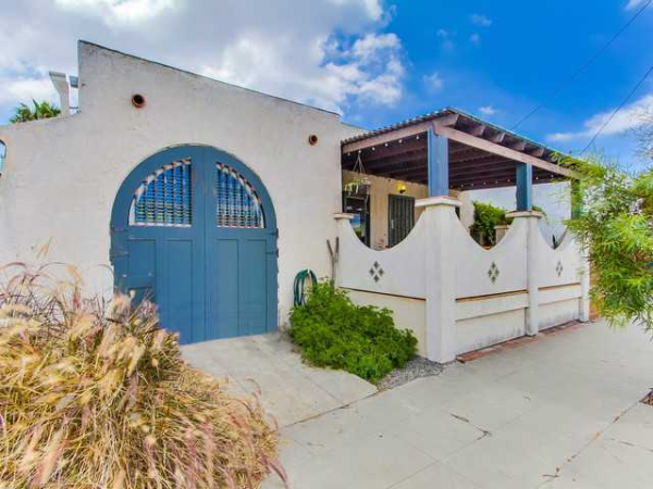 2877 Gunn St., San Diego, CA 92104 