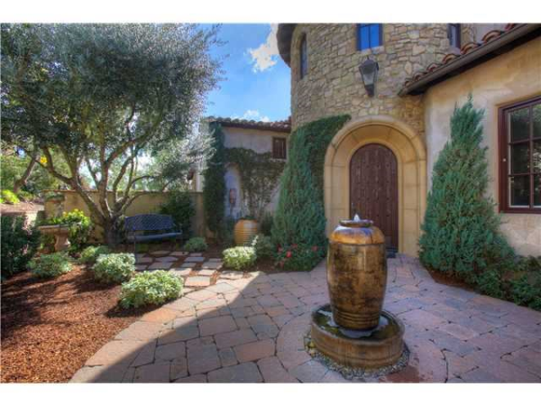 7017 Corte Laguna, Rancho Santa Fe, CA 92091 