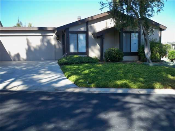 716 Nob Cir, Vista, CA 92084 