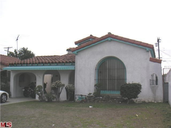 2106 W 79th St, Los Angeles, CA 90047 