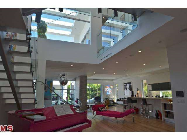 538 N Harper Ave, Los Angeles, CA 90048 