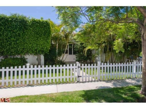 8934 Rangely Ave, West Hollywood, CA 90048 