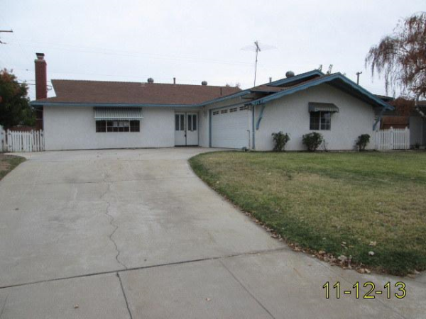 1141 Cherry Ln, Calimesa, CA 92320 