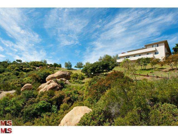 23225 Saddle Peak Rd, Topanga, CA 90290 