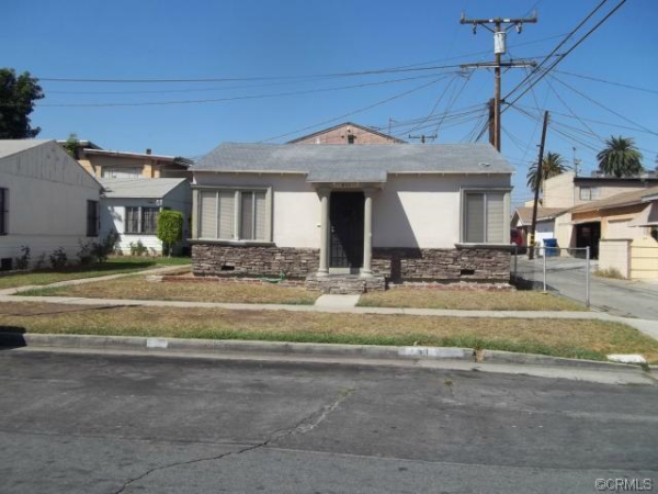 411 E. Buckthorn St, Inglewood, CA 90301 