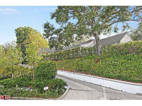 7416 Woodrow Wilson Dr, Los Angeles, CA 90046 