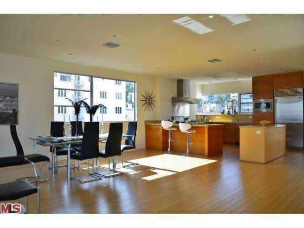 8265 Fountain Ave #401, West Hollywood, CA 90046 