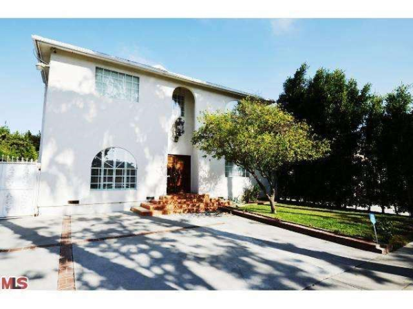 851 S Cloverdale Ave, Los Angeles, CA 90036 