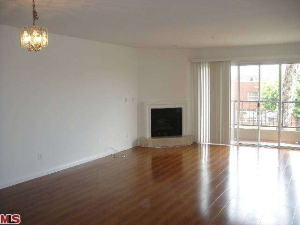 1255 Federal Ave #307, Los Angeles, CA 90025 