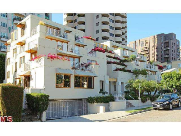 10575 Ashton Ave #103, Los Angeles, CA 90024 