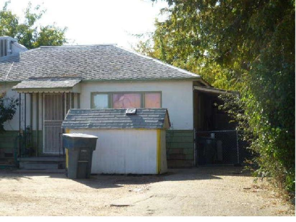 4313 Center Street, Bakersfield, CA 93306 