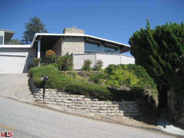 1308 N Tigertail Rd, Los Angeles, CA 90049 