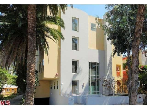 11628 Chenault St #105, Los Angeles, CA 90049 