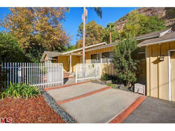 3332 Mandeville Canyon Rd, Los Angeles, CA 90049 