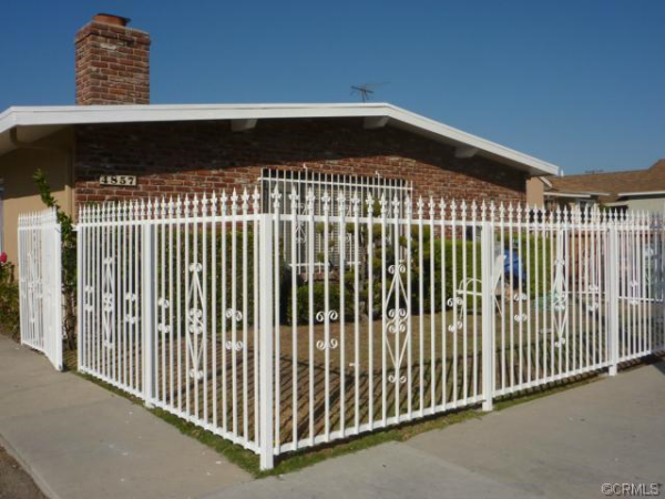 4857 W 117th St, Hawthorne, CA 90250 