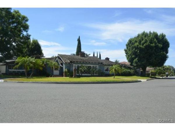 9605 Shellyfield Rd, Downey, CA 90240 