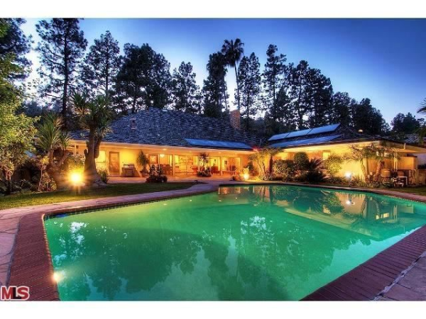 1234 Coldwater Canyon Dr, Beverly Hills, CA 90210 