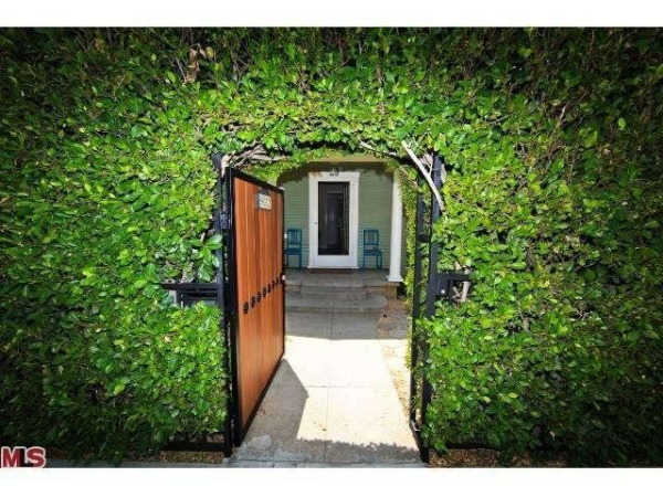 9072 Harland Ave, West Hollywood, CA 90069 