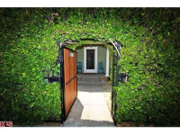 9072 Harland Ave, West Hollywood, CA 90069 