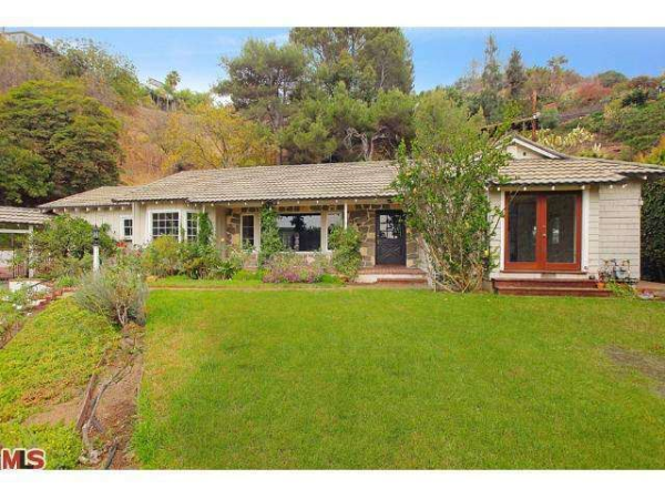 1373 Bobolink Pl, Los Angeles, CA 90069 