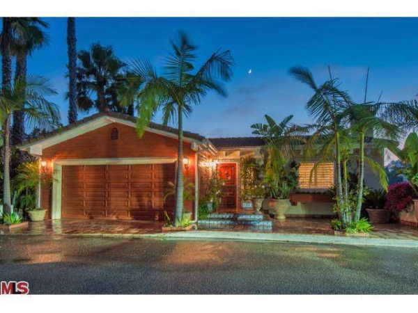 2019 Sunset Plaza Dr, Los Angeles, CA 90069 