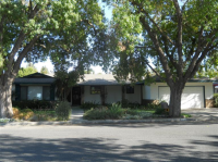 213 Berry Dr, Madera, CA 93637 