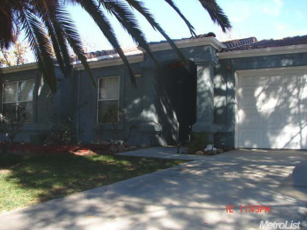 1858 Stanislaus Dr, Los Banos, CA 93635 