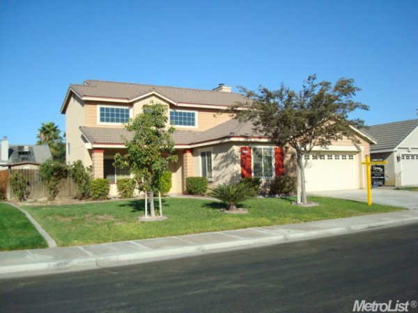 717 Gamay Ct, Los Banos, CA 93635 