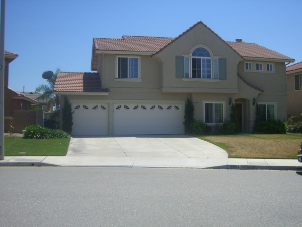 15061 Westgate Dr., Fontana, CA 92336 