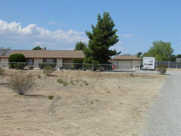 11944 4th Avenue, Hesperia, CA 92345 