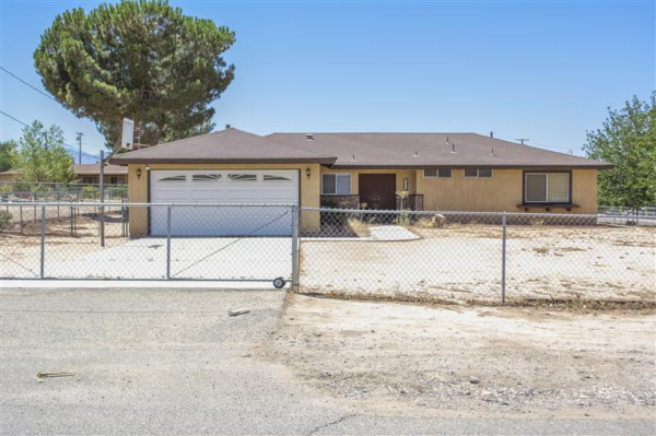 7520 Montrose Avenue, Hesperia, CA 92345 