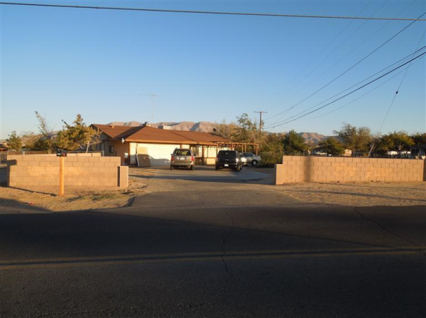 9381 Choiceana Ave, Hesperia, CA 92345 