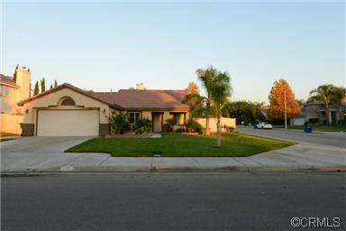 7795 Chanticleer Rd, Highland, CA 92346 