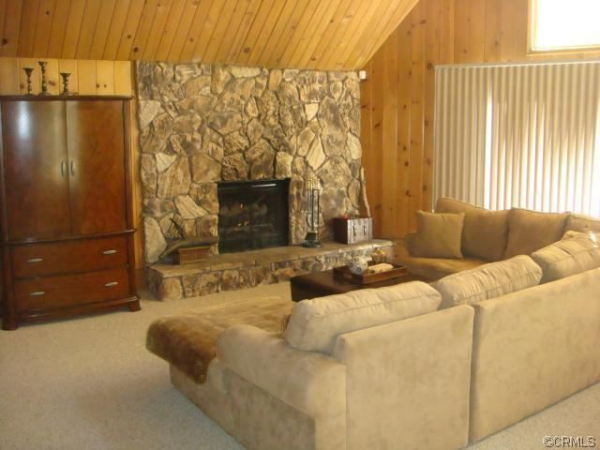 157 Grizzly, Lake Arrowhead, CA 92352 