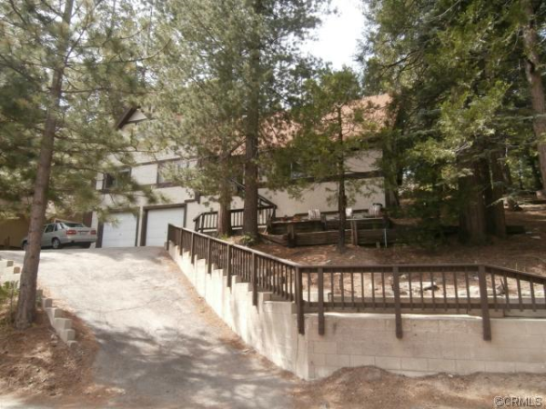 539 Pioneer Rd., Lake Arrowhead, CA 92352 