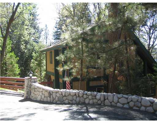 165 Grizzly Road, Lake Arrowhead, CA 92352 